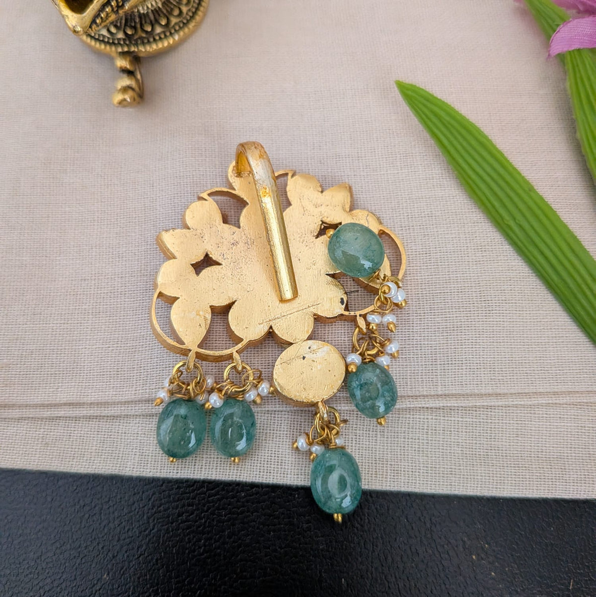 Jadau Kundan Flower Pendant