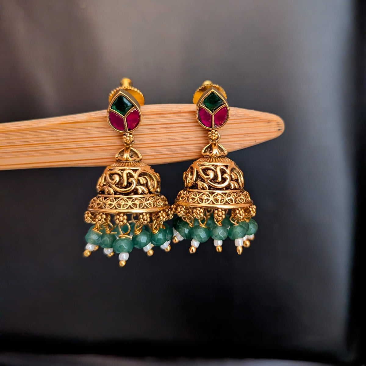 Jadau Kundan Jumkha