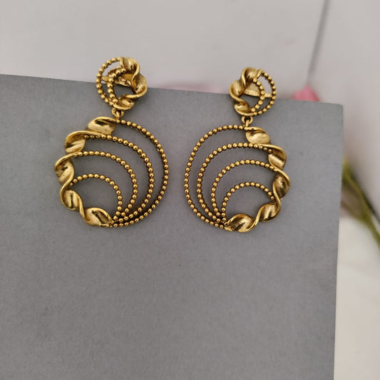 Twisted spiral hoop earring