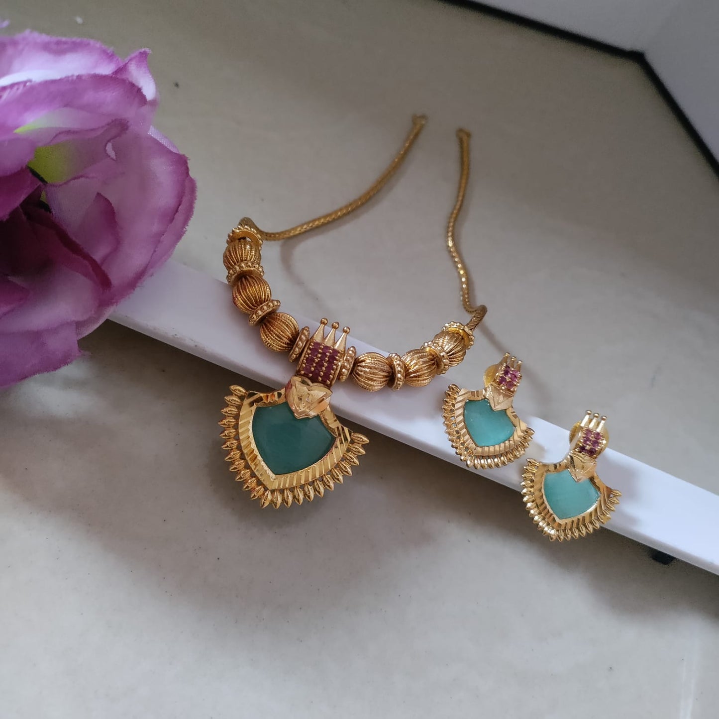 Traditional kerala palakka chain set with matching earring