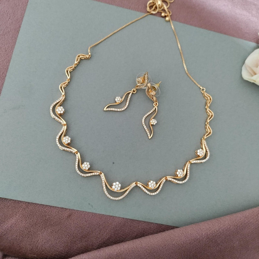 Wavy pattern gold plated jewelry set