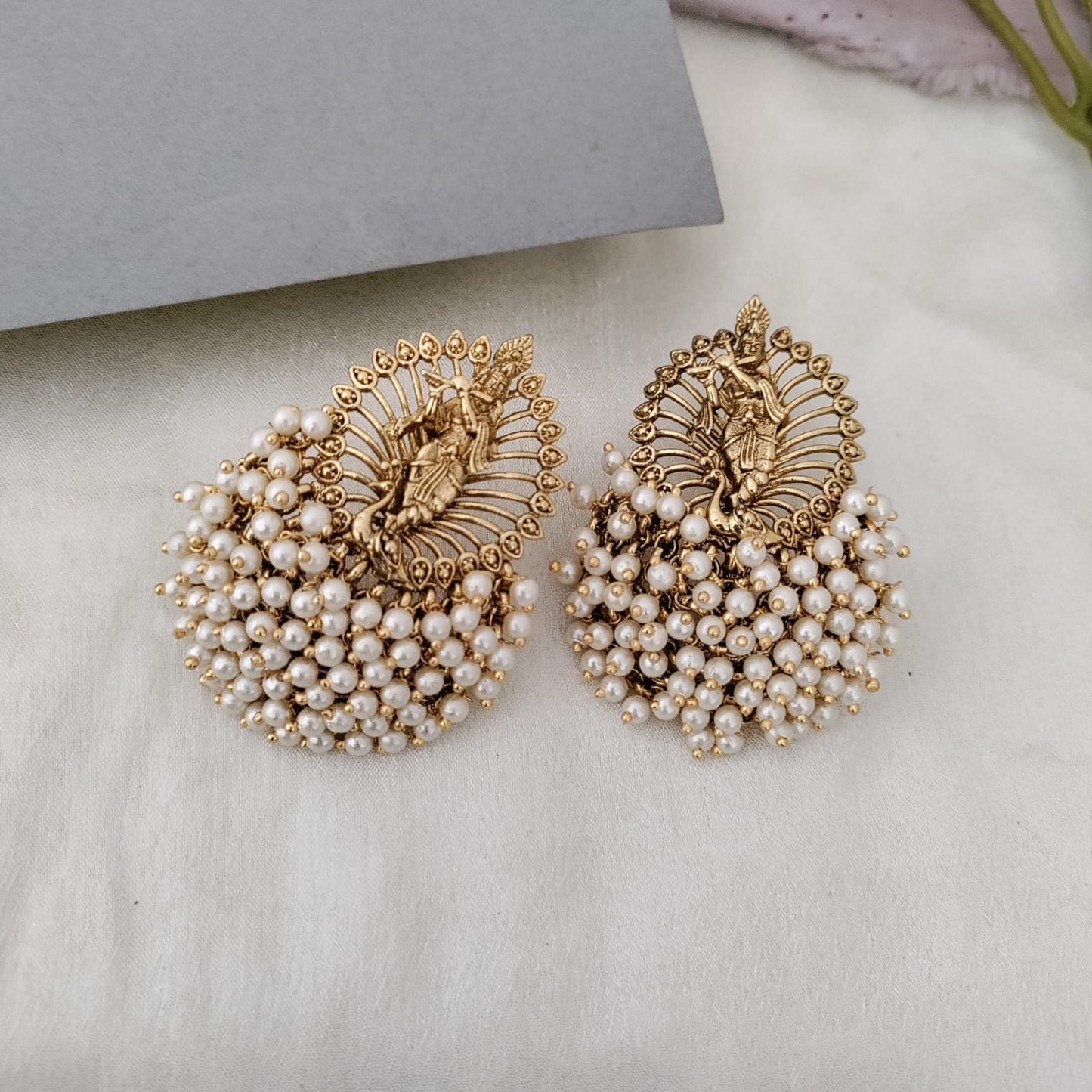 Krishna gonghroo pearl earring