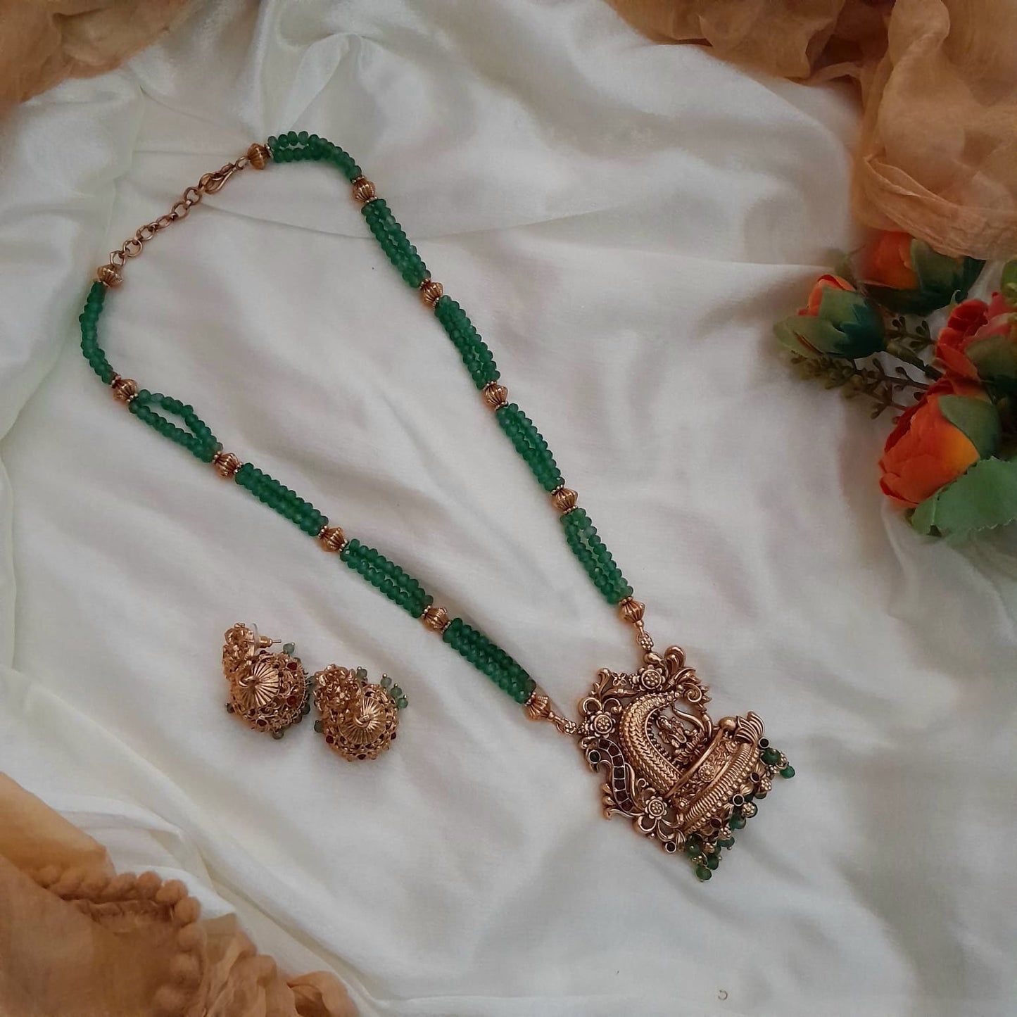 Beaded temple necklace set