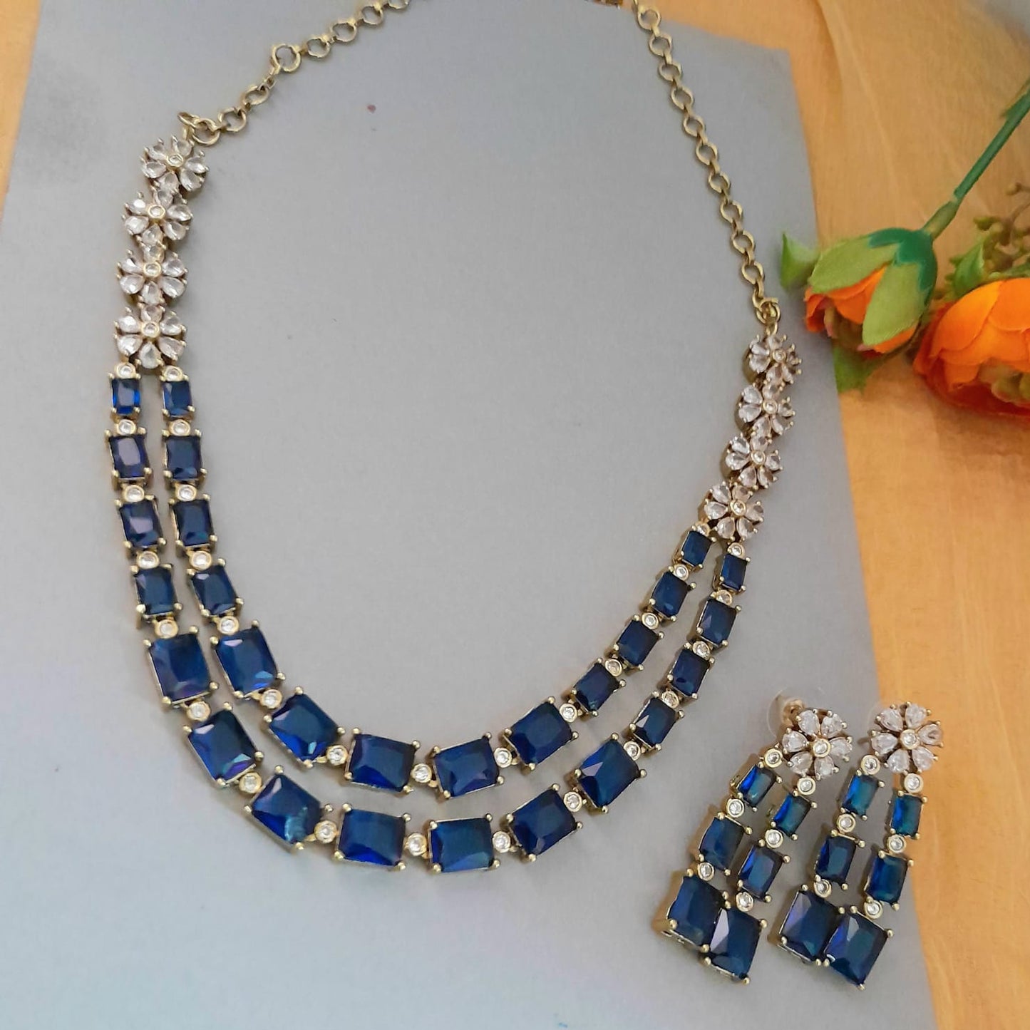 layer  2 line ad necklace set
