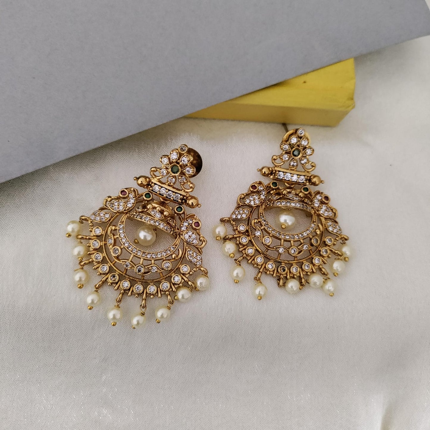 White stone pearl bali earring
