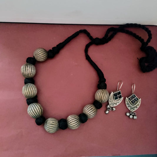 Sla ball thread necklace set