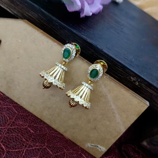 Green stone small jumkha earring