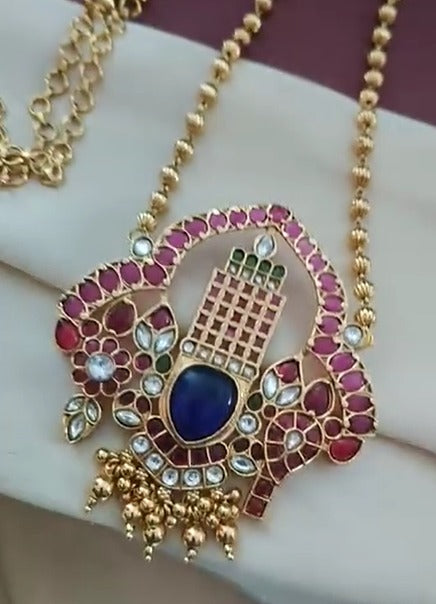 Venkatachalapathy pendant set