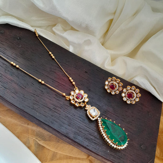 Doublet with Moisannite pendant chain