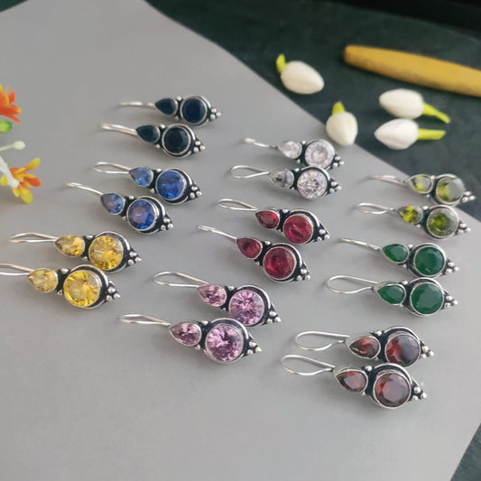 Hook drop stone earring