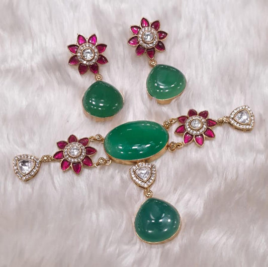 A Gorgeous Jadau kundan exclusive bridal Choker set
