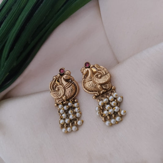 Peacock pearl earring