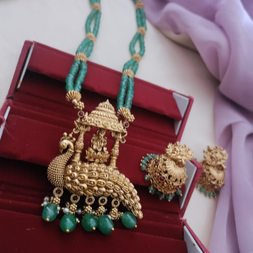 Beaded temple necklace set