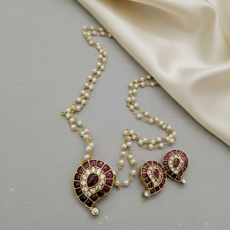 Kemp mango pendant set pearl string necklace