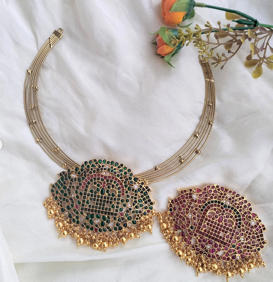 Kemp stone pendant Hasli necklace