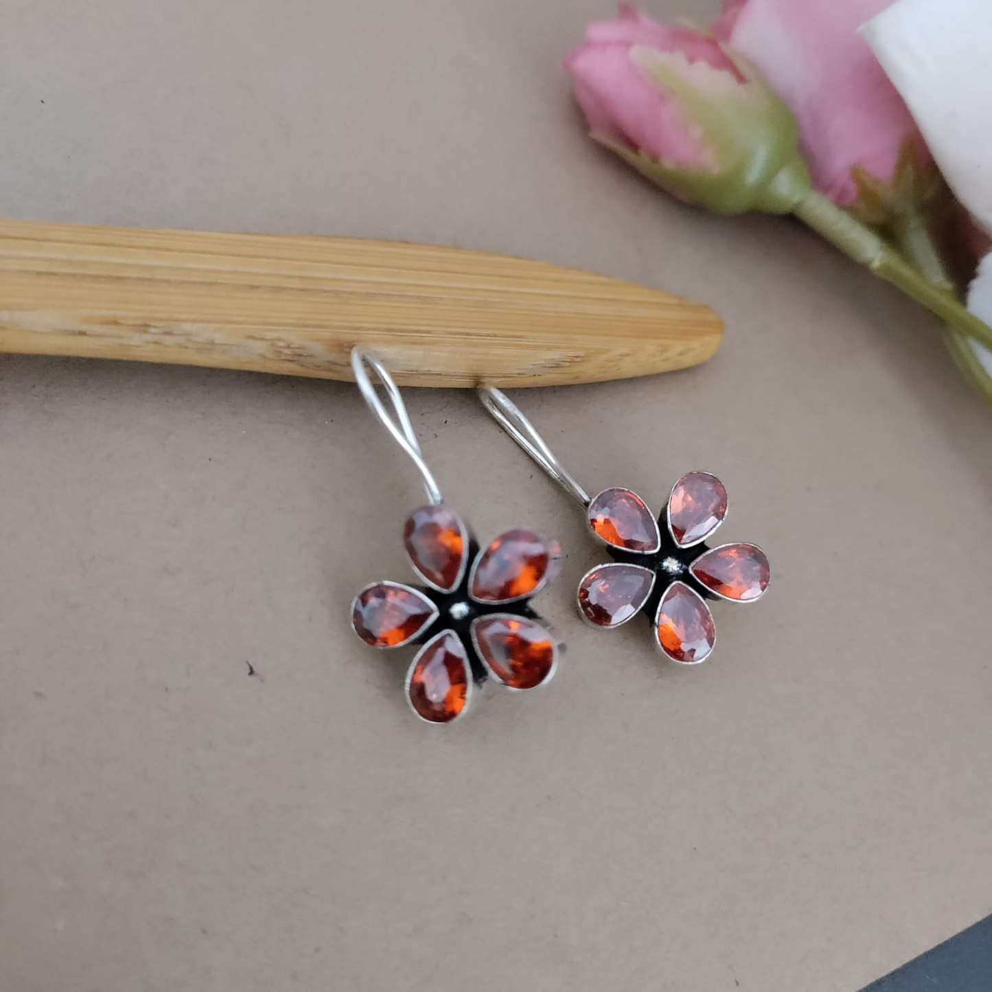 5 Stone flower earring