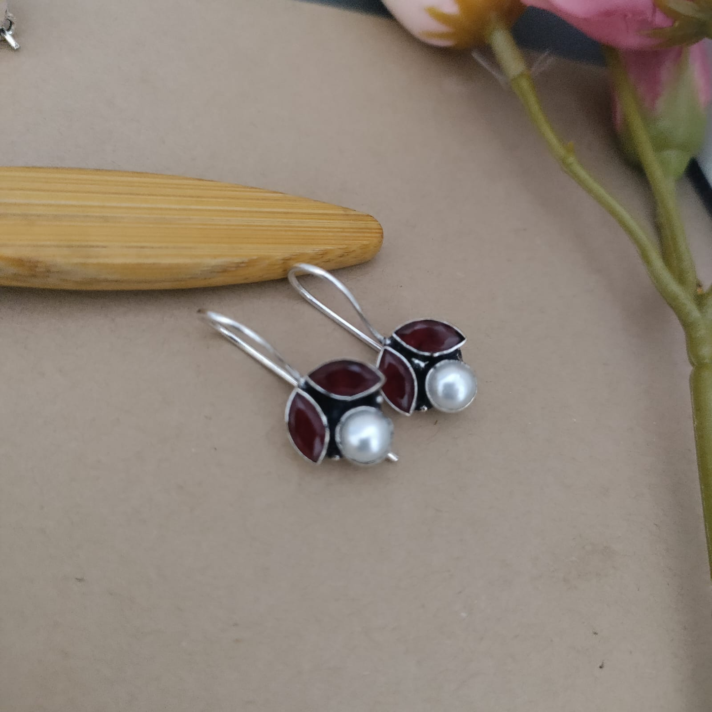 3 Stone with pearl earring