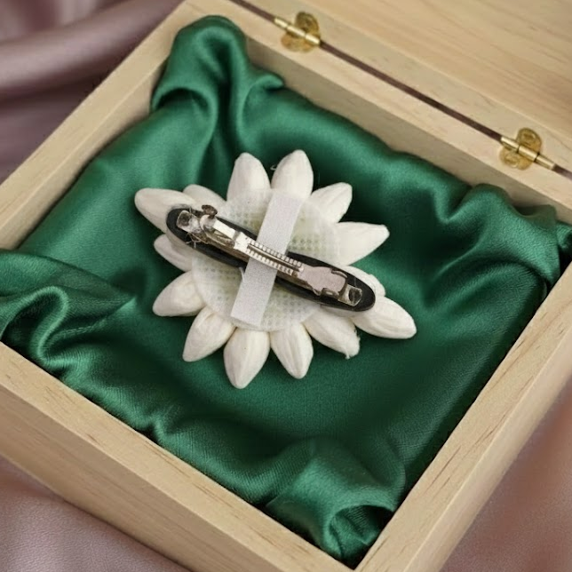 Realistic Jasmine Bud Hair clip