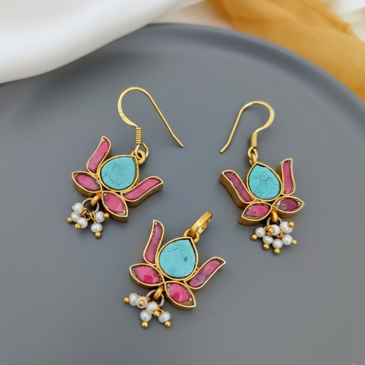 92.5 Pure Silver Ruby with Blue Gold Finish Jadau kundan Pendant set