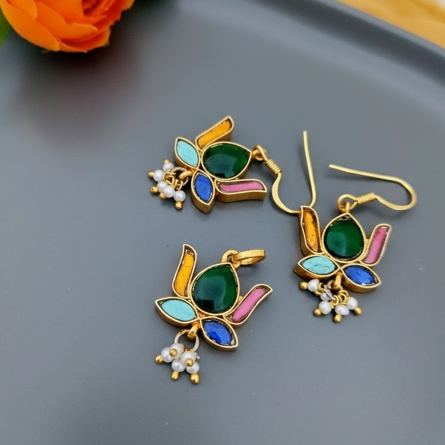 92.5 Pure Silver Gold Finish Multicolor Jadau Kundan Pendant Set