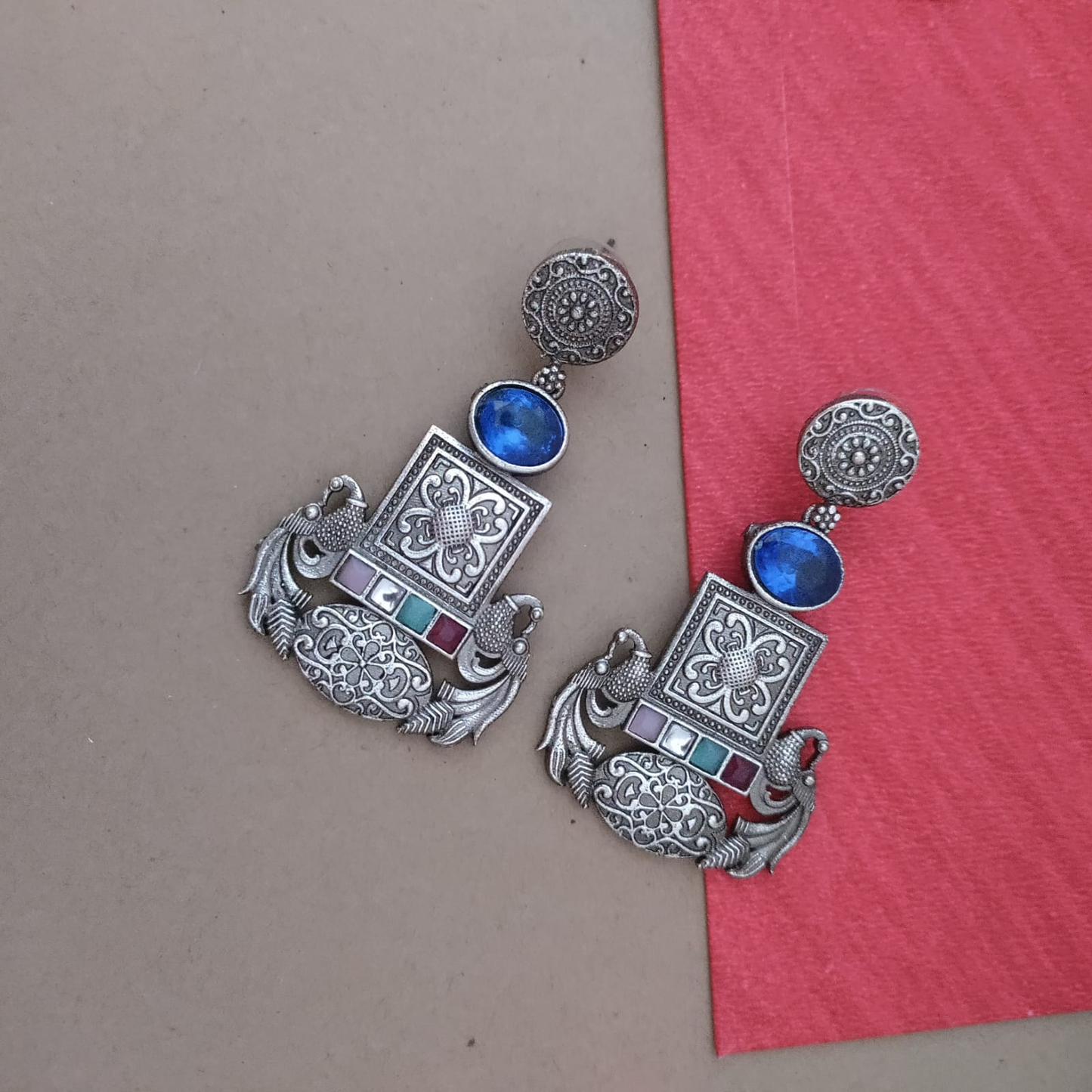 SLA bird stone earring