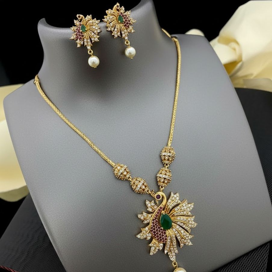 Peacock pendant chain necklace