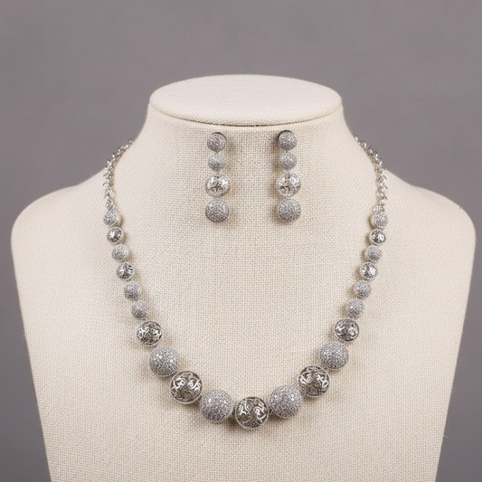 Round shaped motif AD stone necklace