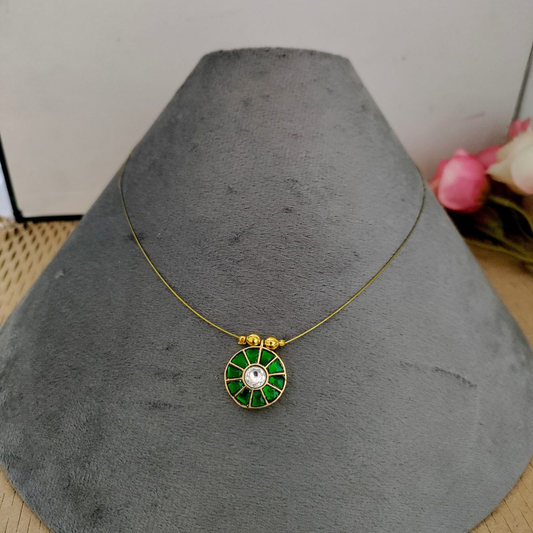 Gorgeous Invisible necklace set - Green