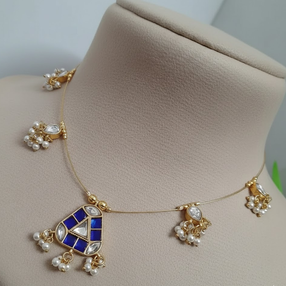 Gorgeous Invisible triangle necklace set