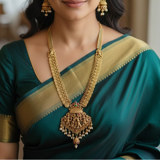 Non Idol long coin necklace