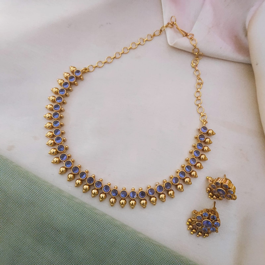 Stone studded ball necklace