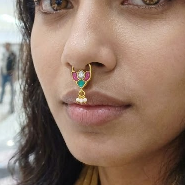 Lotus design septum ring