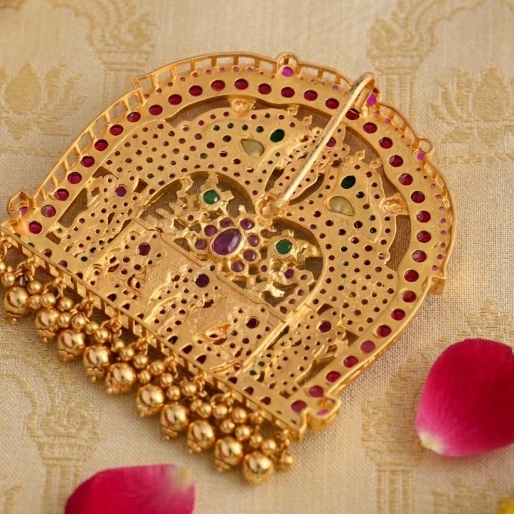 Lord Ranganathar Kemp stone pendant