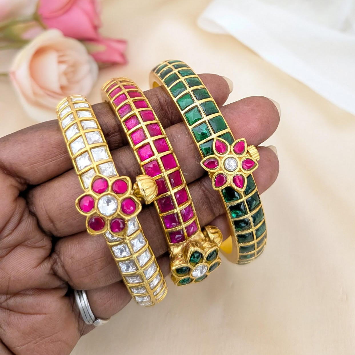 Jadau Kundan Bangle - Screw type - White