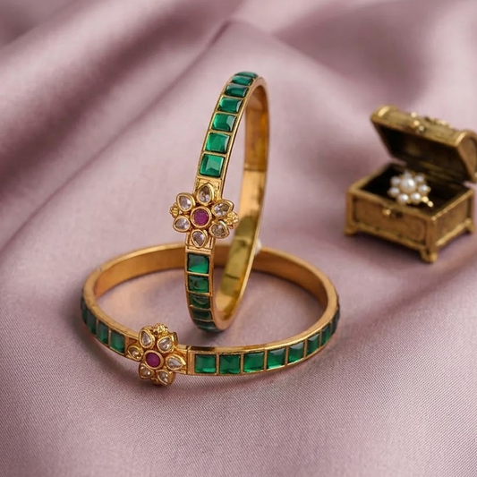 Green stone bangle screw type