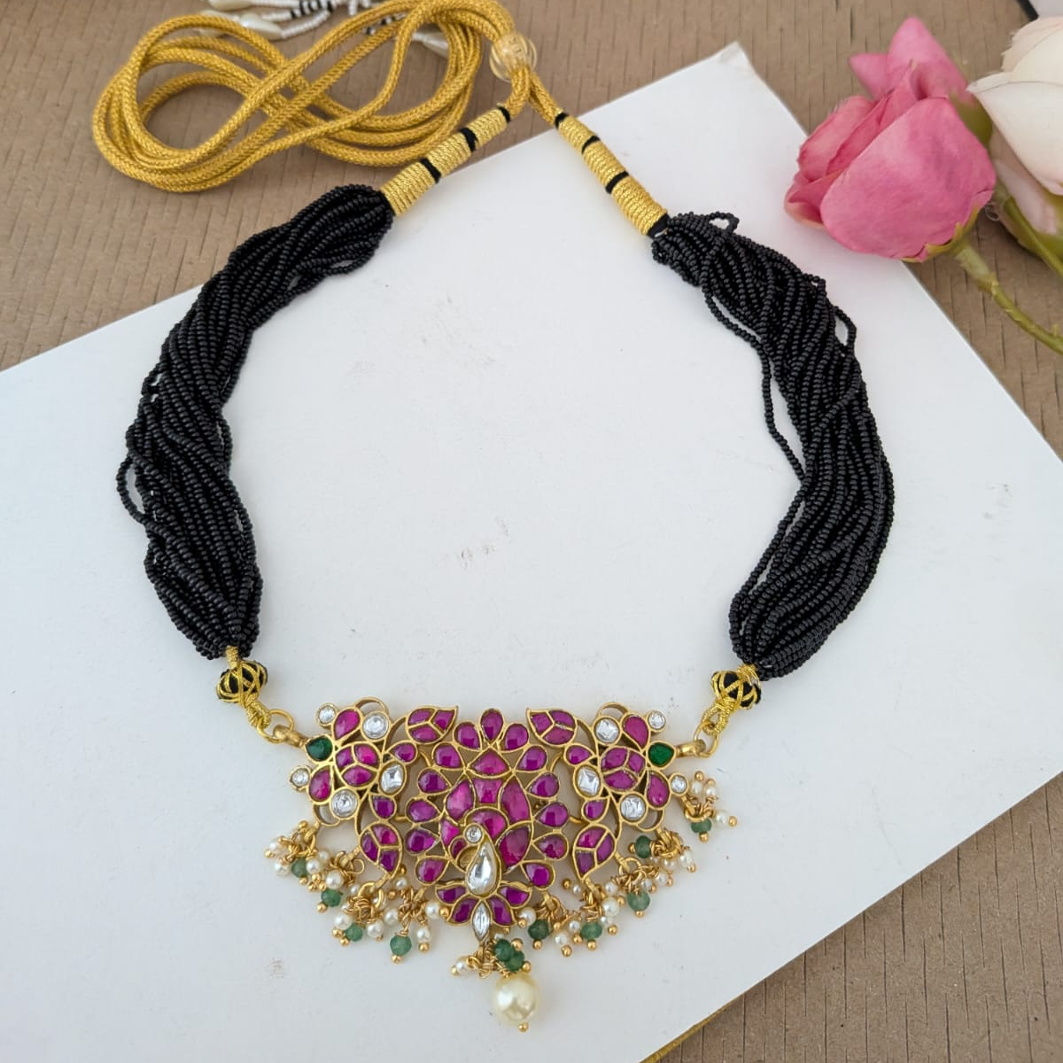Jadau golden chocker set