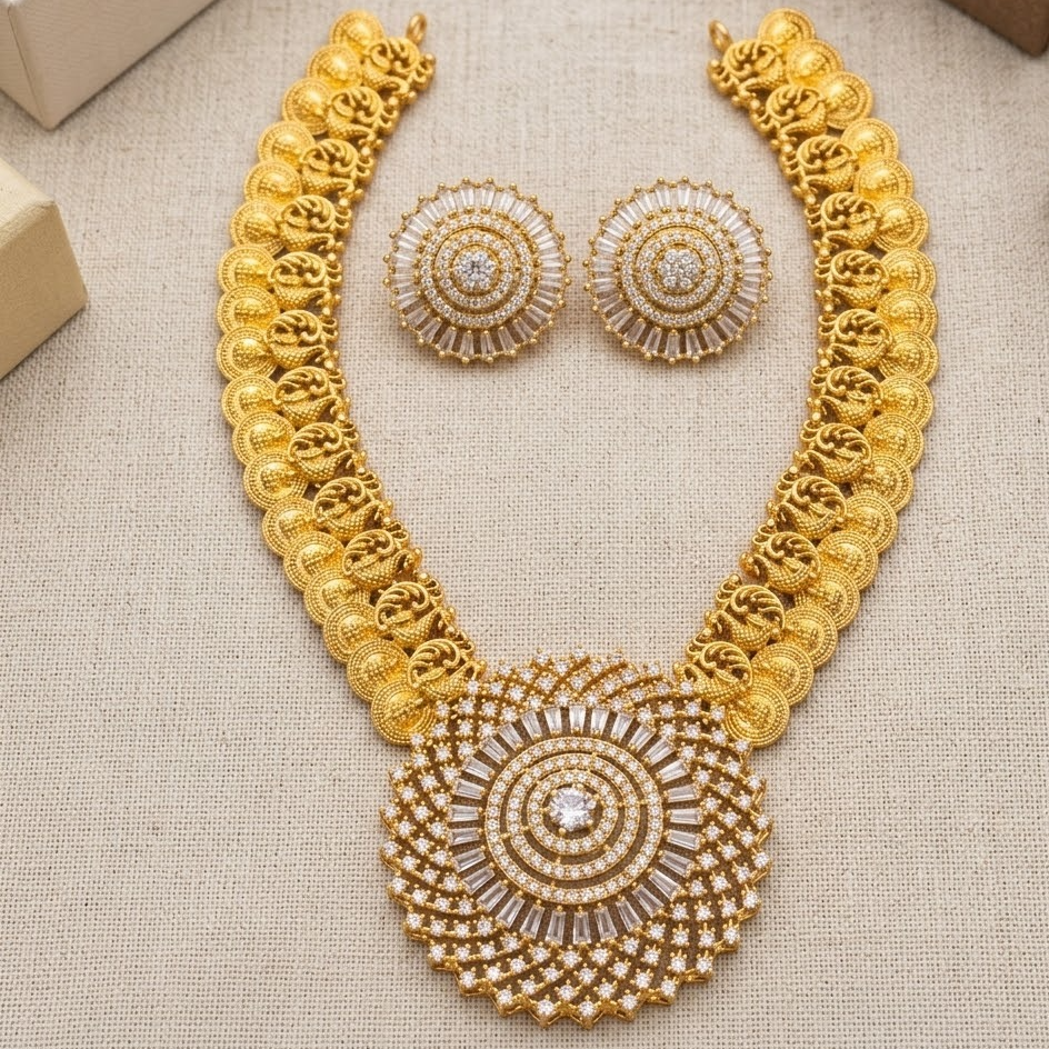 Lakshmi coin necklace with round white pendant in the middle