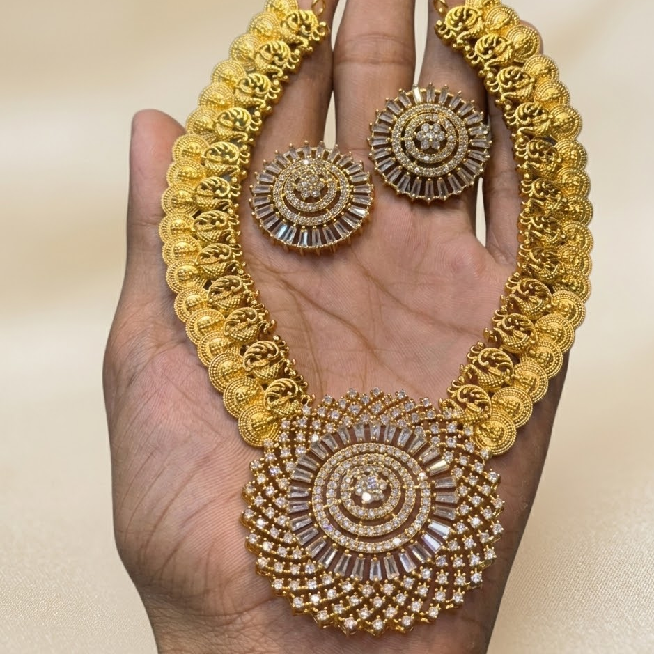 Lakshmi coin necklace with round white pendant in the middle