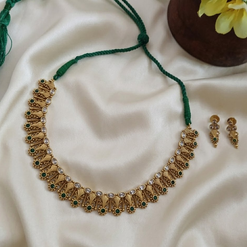 White with green stone stud necklace