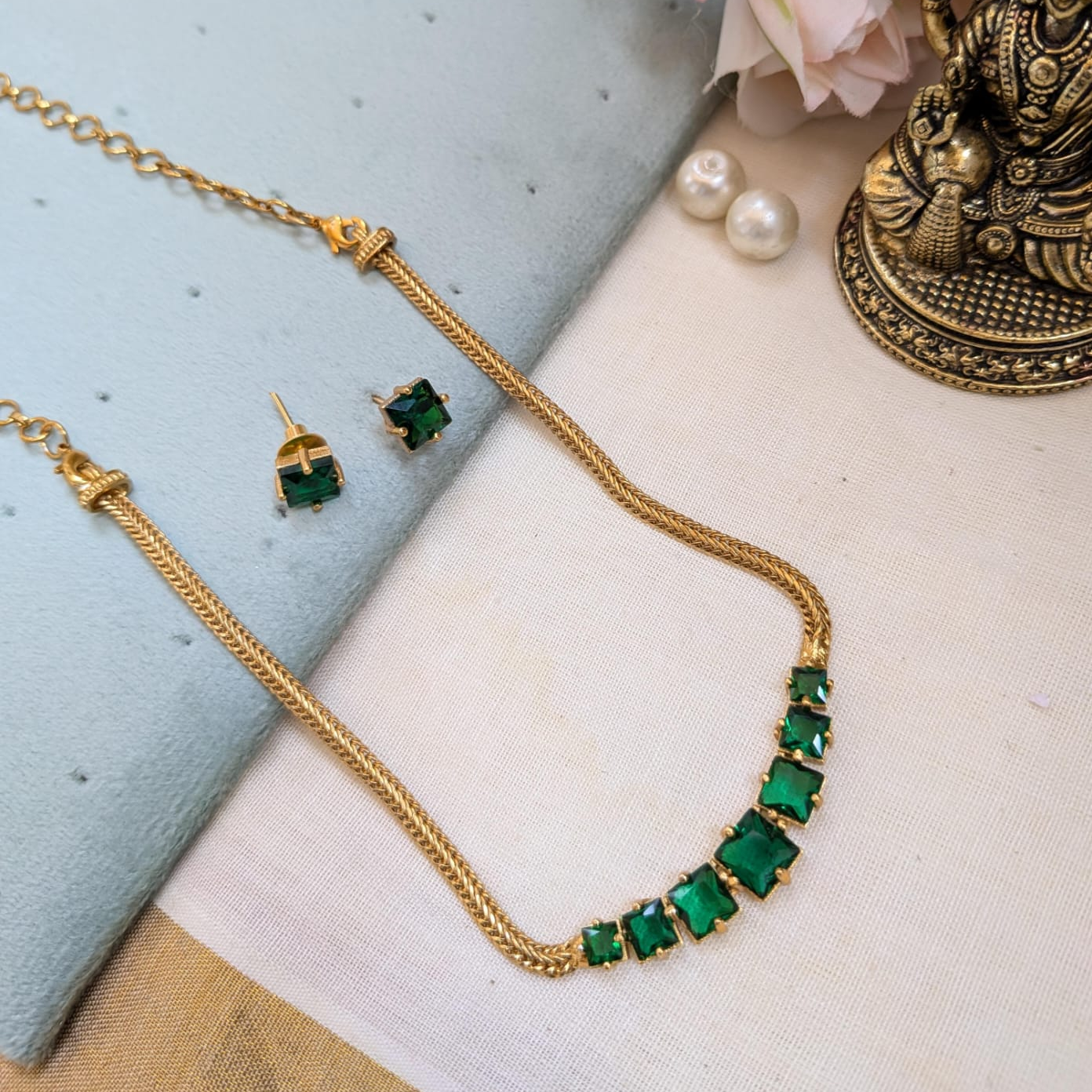 3 Colors - Sleek minimalistic AD stone necklace
