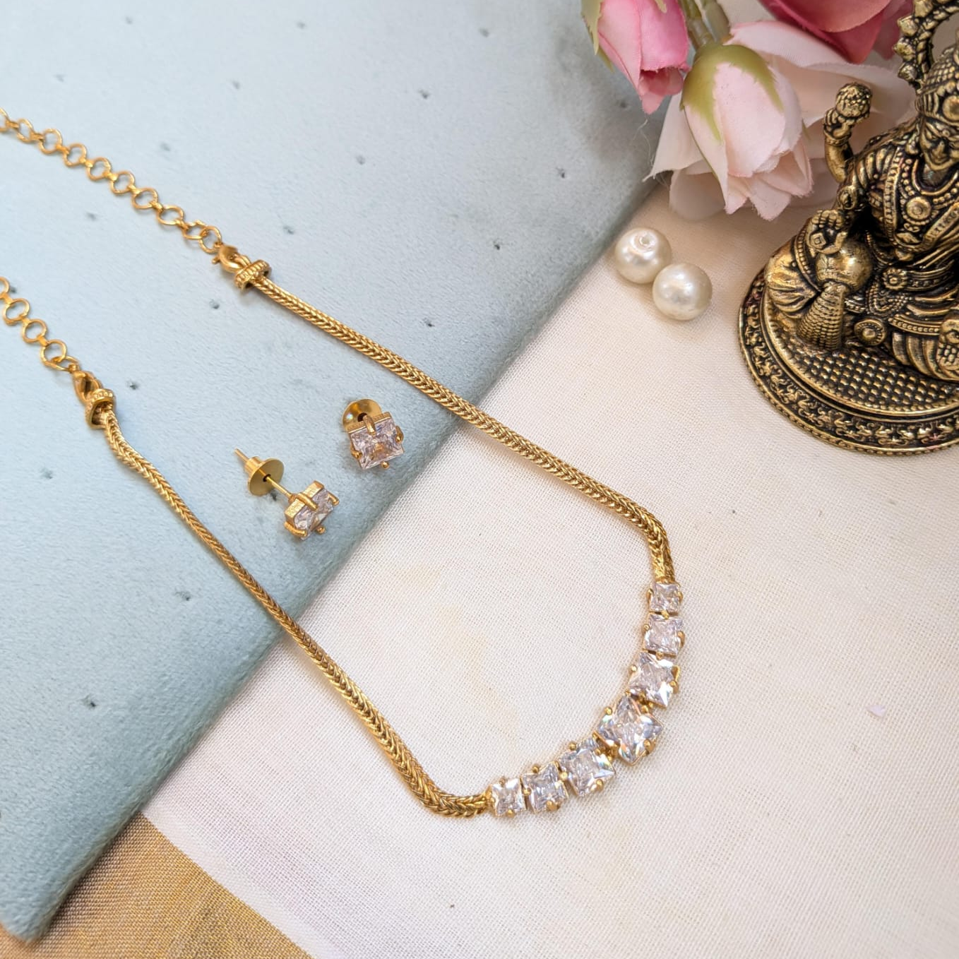 3 Colors - Sleek minimalistic AD stone necklace