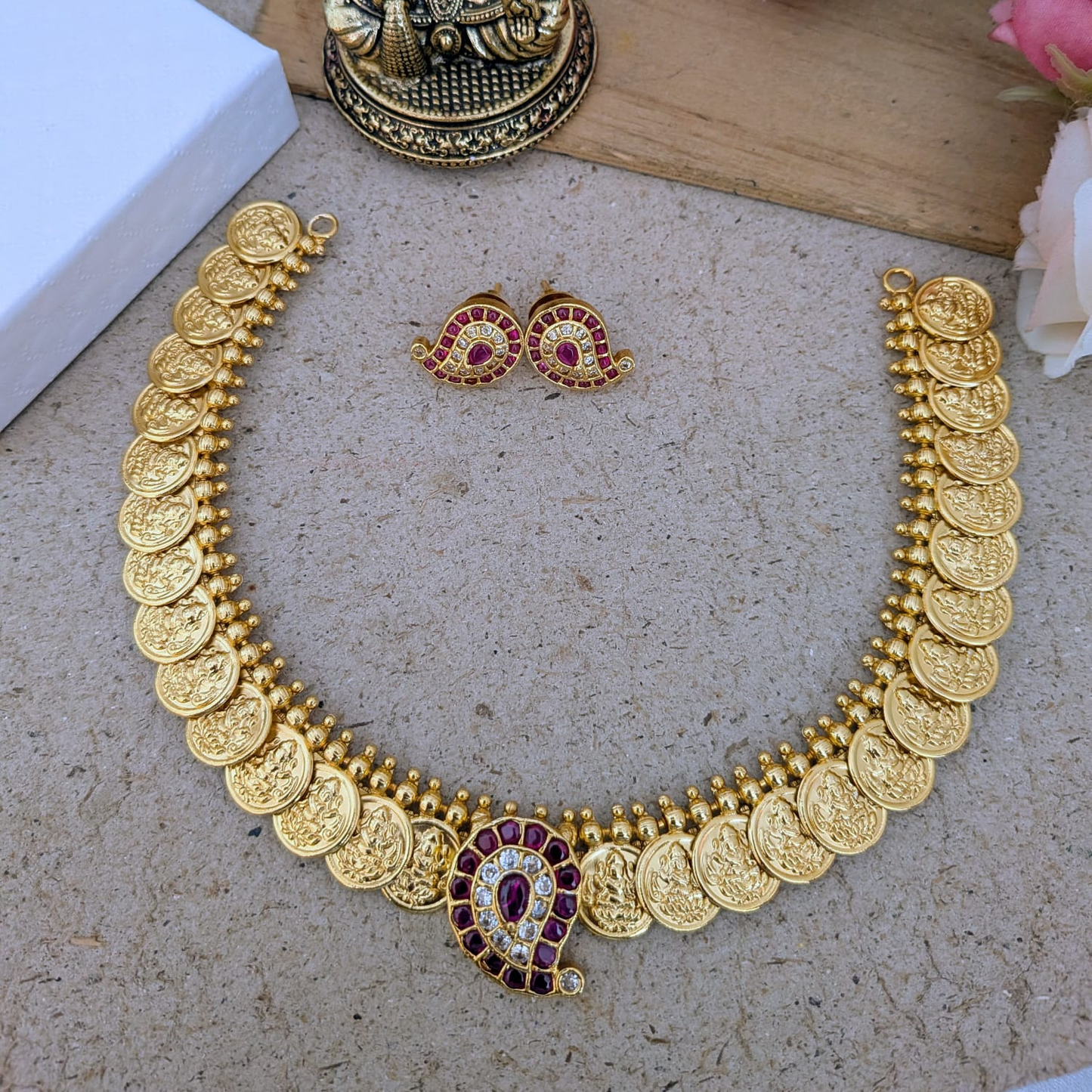 Lakshmi coin mango kemp pendant necklace