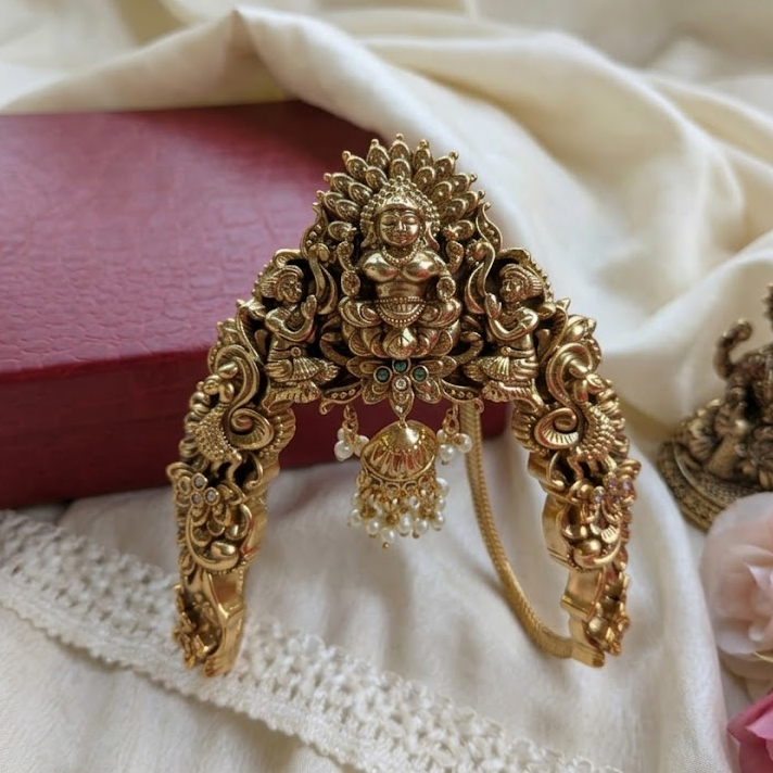 Nakshi work with lakshmi and floral pattern bridal armlet/Bajuband/Vanki