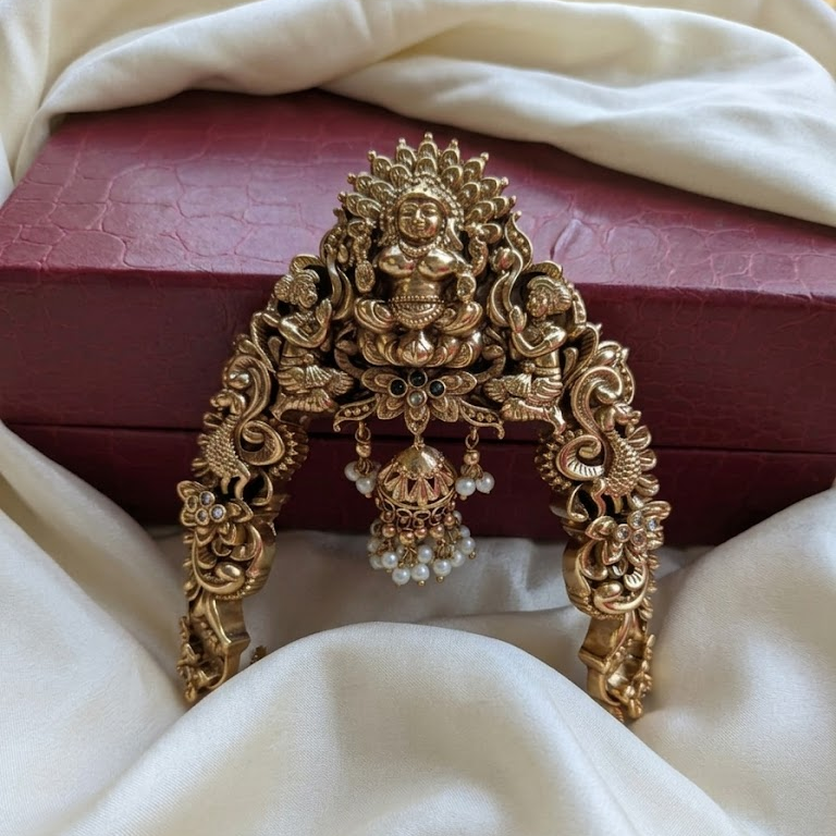 Nakshi work with lakshmi and floral pattern bridal armlet/Bajuband/Vanki