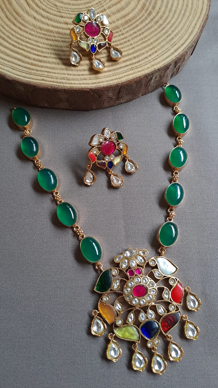 Beautiful Jadau kundan exclusive stone necklace set Emerald