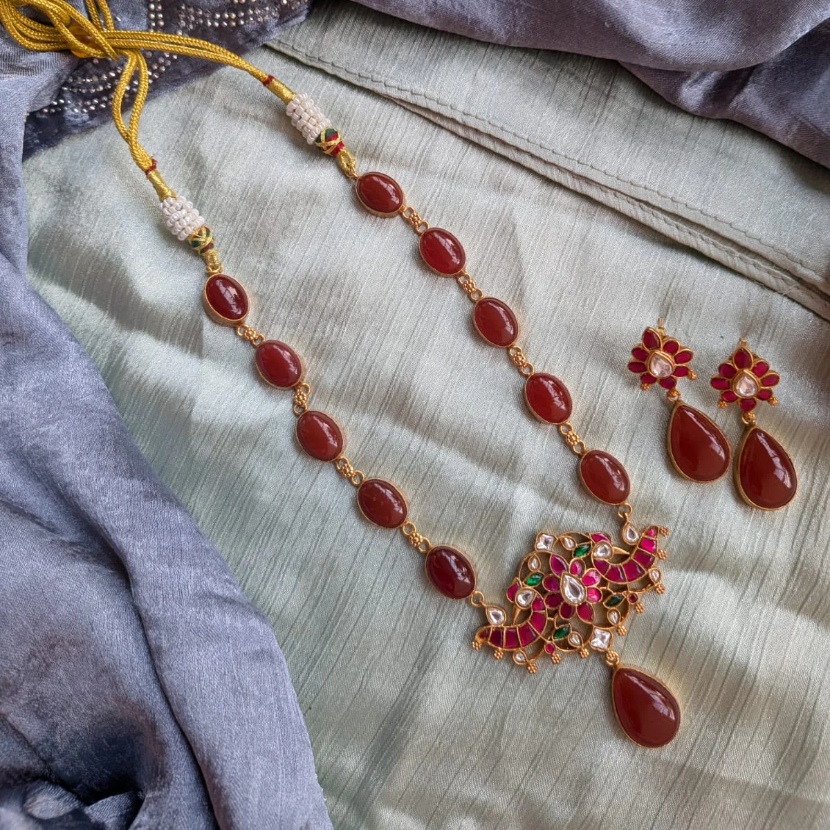 Bold and beautiful Jadau kundan exclusive stone necklace set Gomed