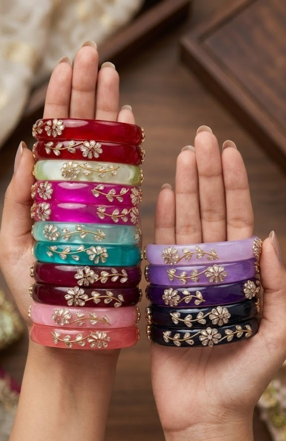 Thick Borosil glass bangle with Kundan work - Set of 2 pc