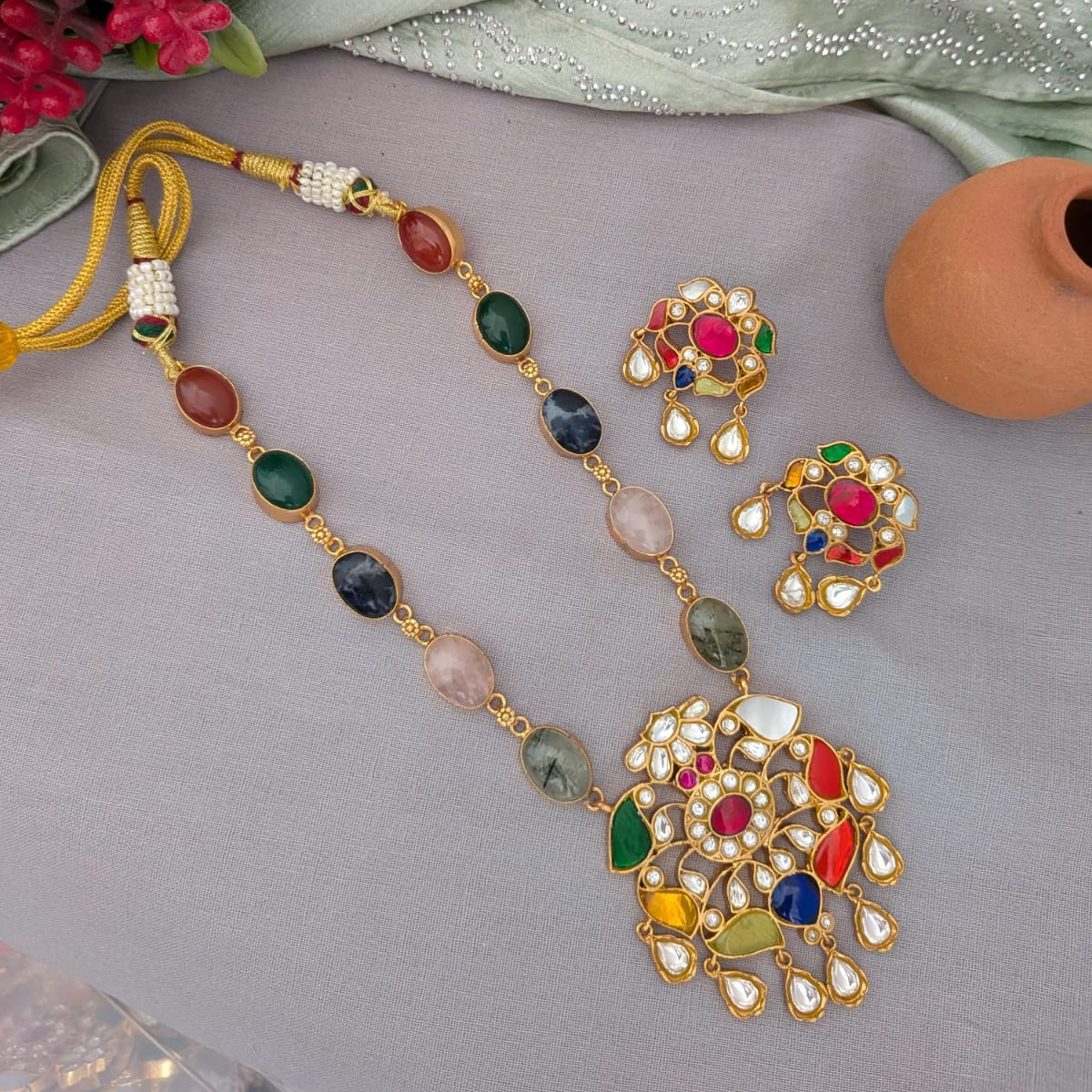 Beautiful Jadau kundan exclusive stone necklace set