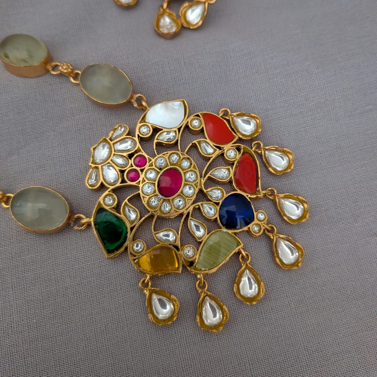 Beautiful Jadau kundan exclusive stone necklace set