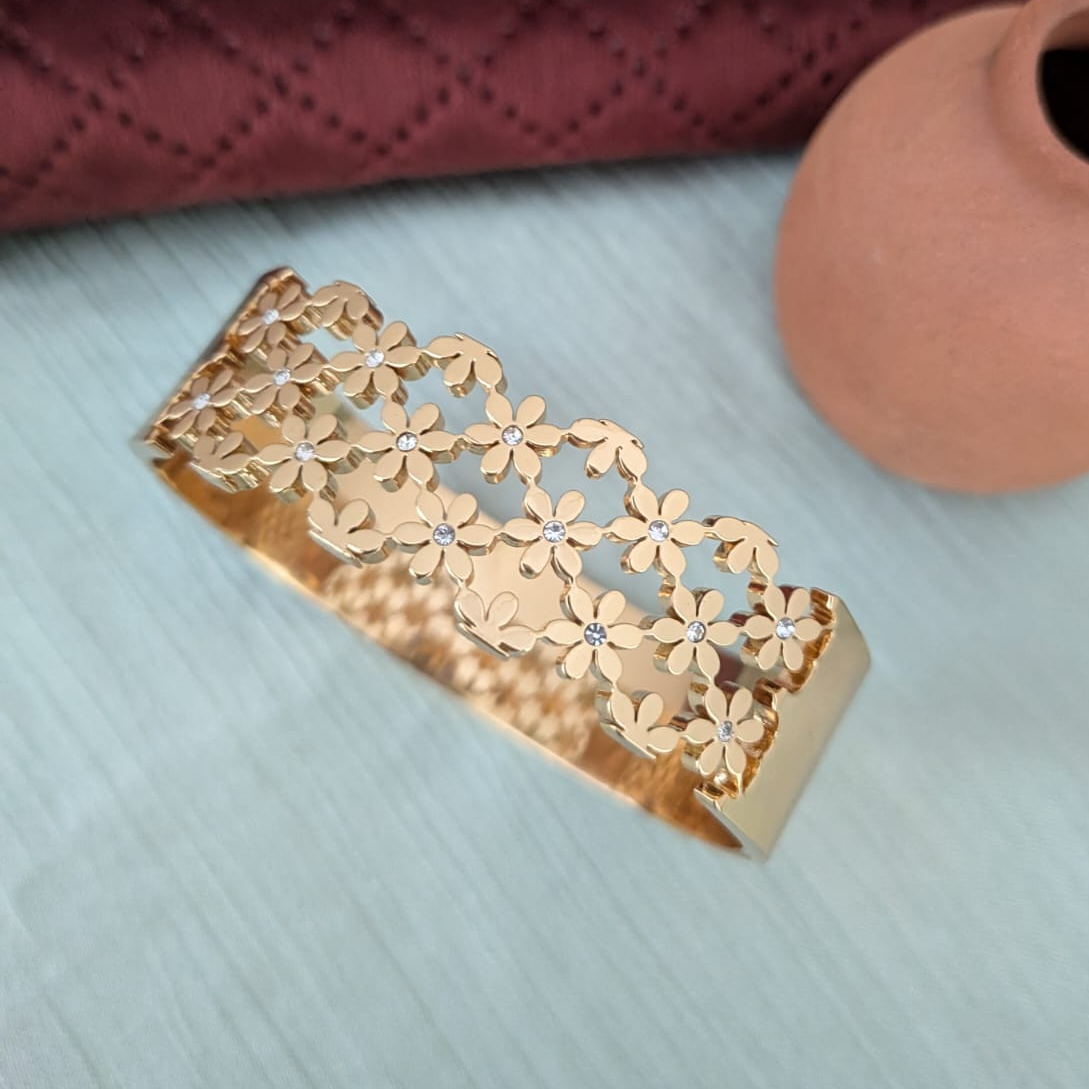 Golden Kada bangle Open type